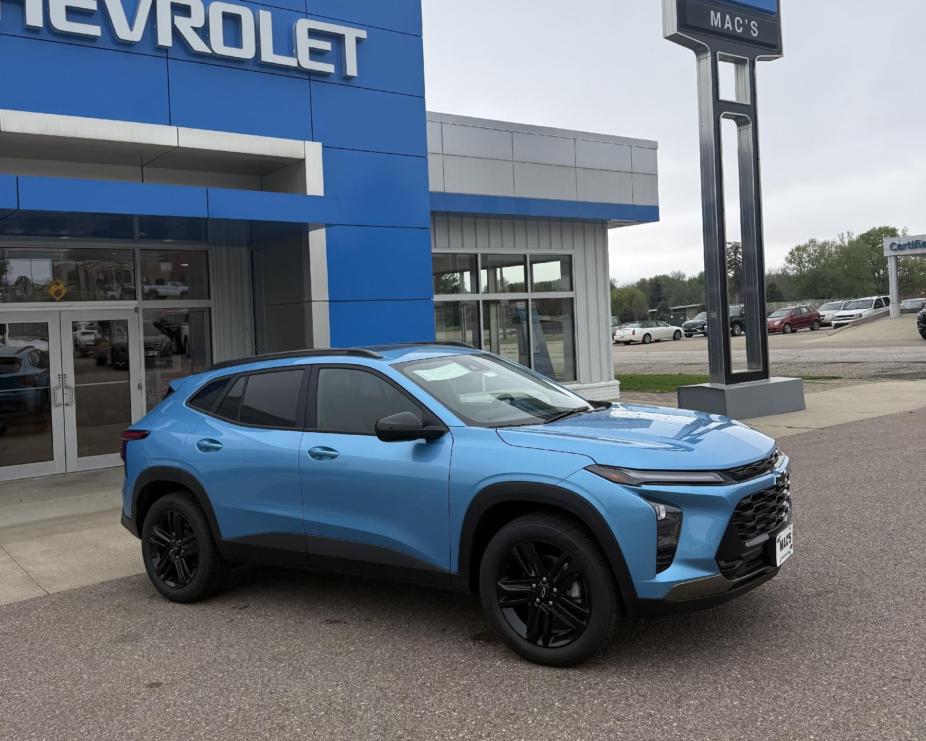 2026 Chevrolet Trax ACTIV in Marina Blue Metallic — front three-quarter view